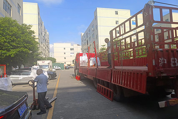  Pinnacle平博888科技-美东汇成医疗自动化装备今日交付