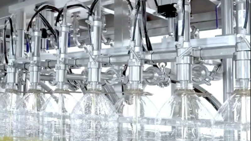 全自动灌装机生产线价钱影响因素及选购指南